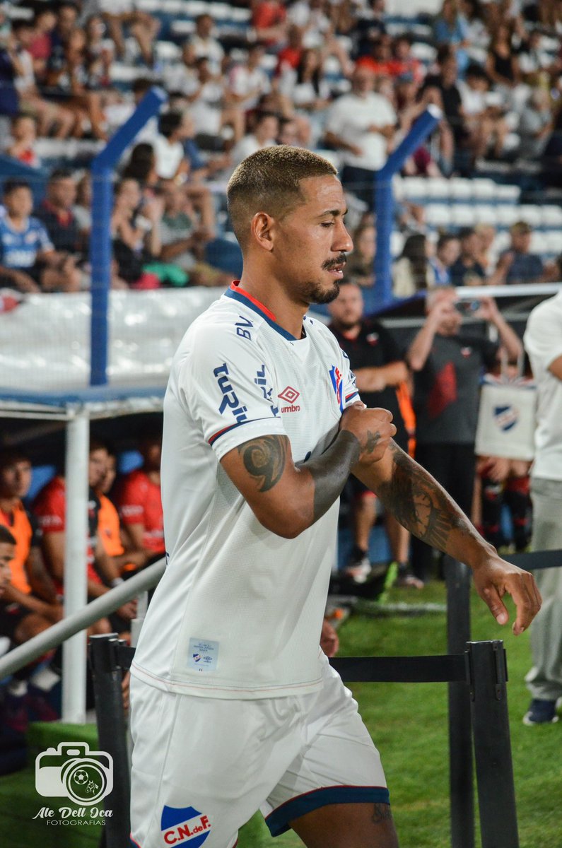 NacionalYNM's tweet photo. La situación de Yonathan Rodríguez no tiene avances. Nacional ofertó, acorde a sus posibilidades y a la edad del futbolista, pero la respuesta de quien tiene la ficha (ex presidente de Cerrito)  fue negativa.

Información de: Carve Deportiva https://t.co/WTD5BEMjvP