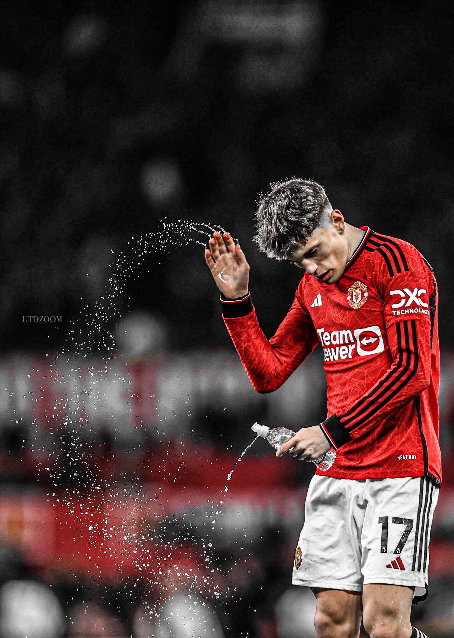 𝗝𝗮𝘀𝘀𝗶𝗺 on X: "19 year Alejandro Garnacho game in 2024 reminds me of 19 years Cristiano Ronaldo in 2004 . Another Manchester United https://t.co/49yDnKvd5k" / X