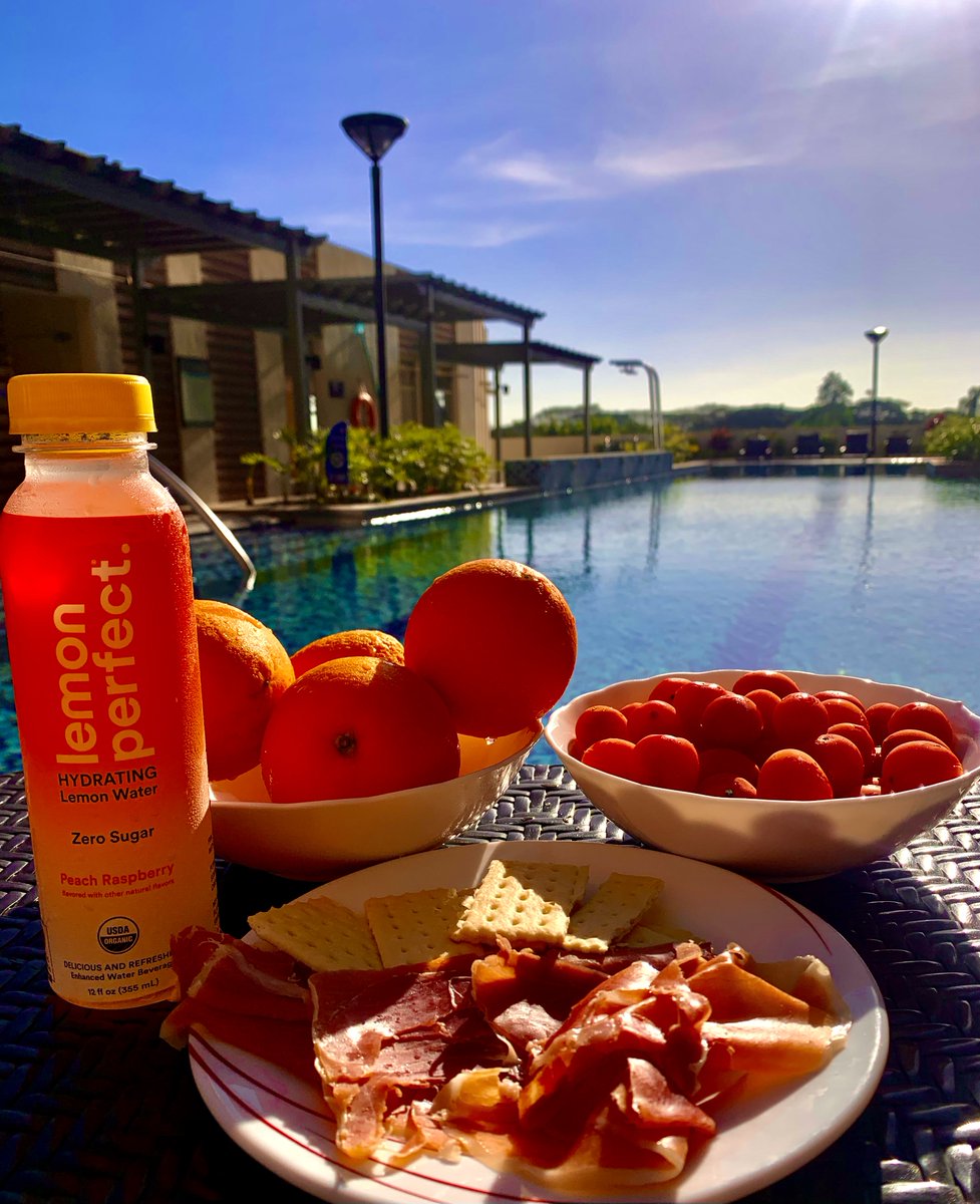 jefferskehoe's tweet photo. Good Morning Asia!!
#SummerofLove
Picnic by the Pool with #PeachRaspberry is idyllic &amp; wonderful💃🕺❣️ #Orange #CherryTomato #SerranoHam
SuperSunny🌞🌞
#BeKindAlways 
#BigLoveXx https://t.co/HyuAtcGvSV