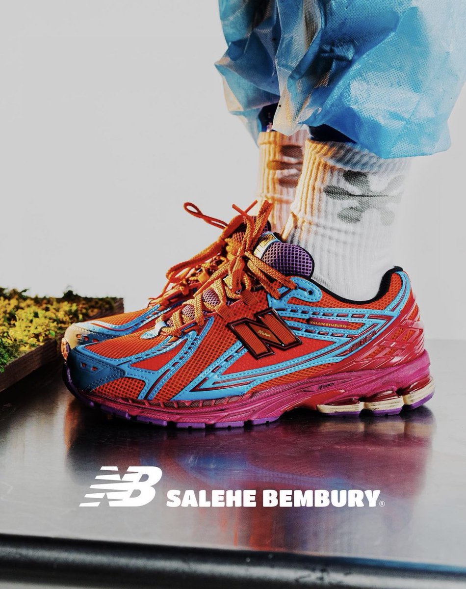 Outlander Magazine tweet media