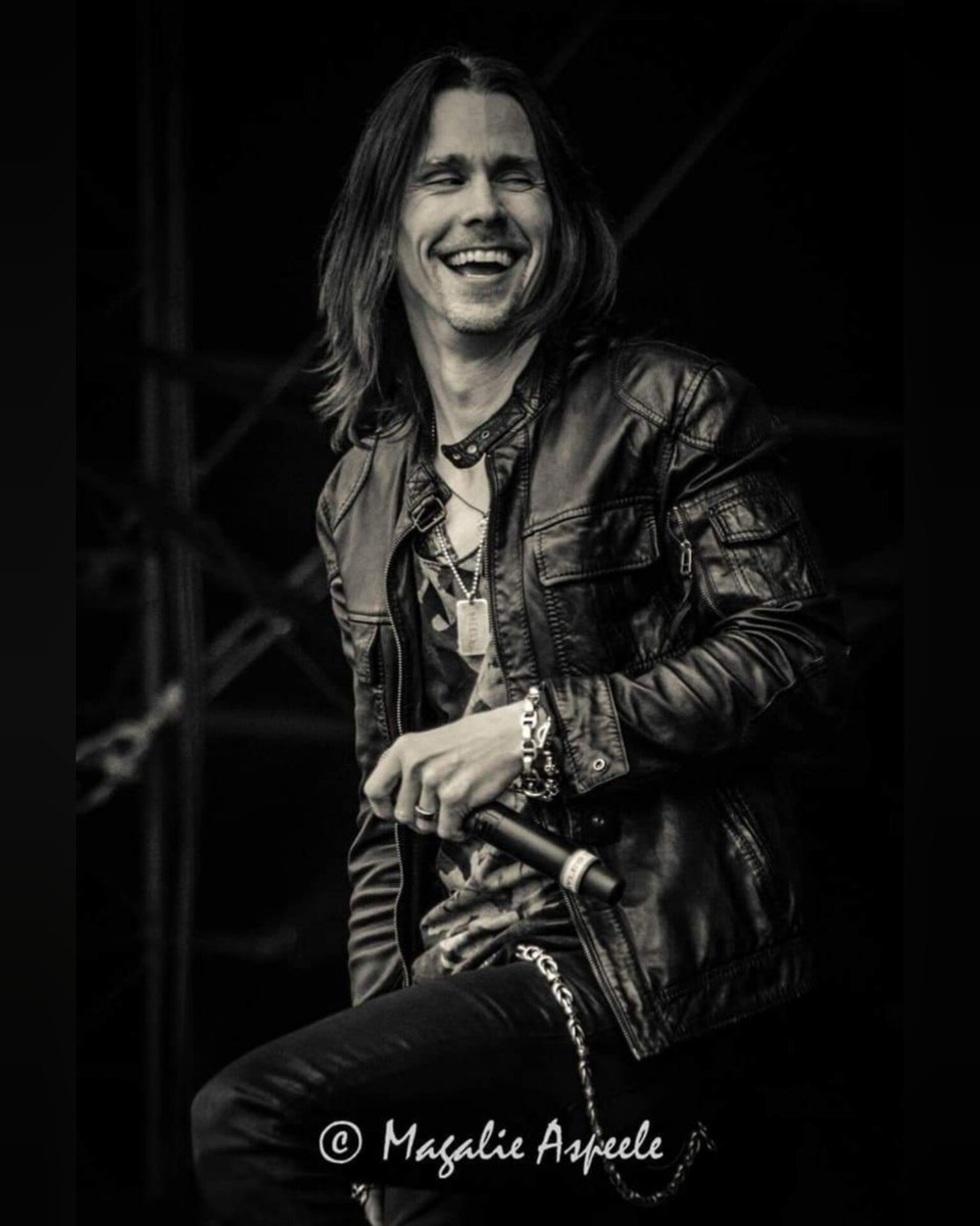 MKennedyBelgium's tweet photo. Pic of the day π
#MylesKennedy at
@GraspopMetal π€π§πͺ
June 2015
Β© Fotograaf Magalie Aspeele
#WOFTour #picoftheday https://t.co/7VJgIFkNOC