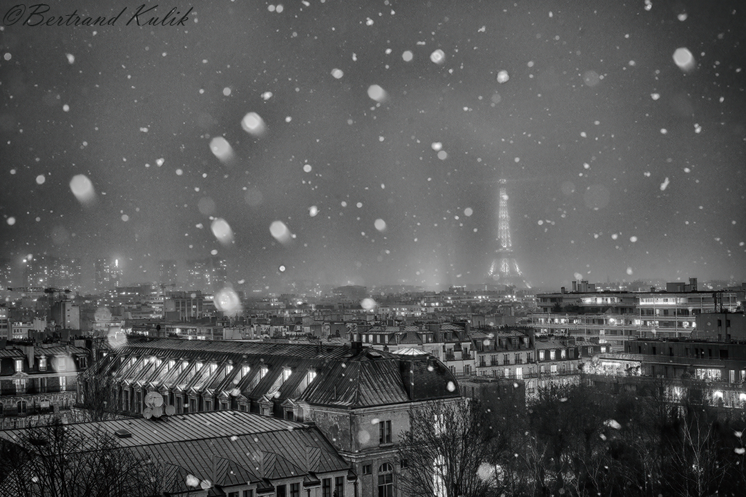 La neige commence à bien tomber sur Paris :) #meteofrance #love #toureiffel #weather #villedeparis #lejournaldelameteo #sky @Meteovilles