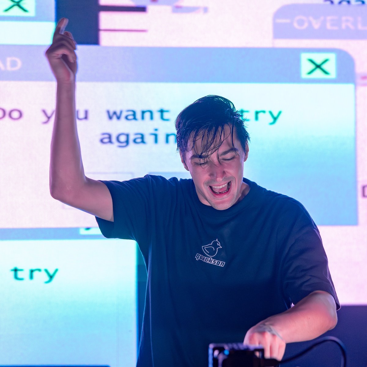 quackson tweet media