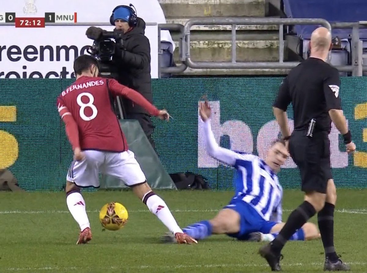 talkSPORT tweet media