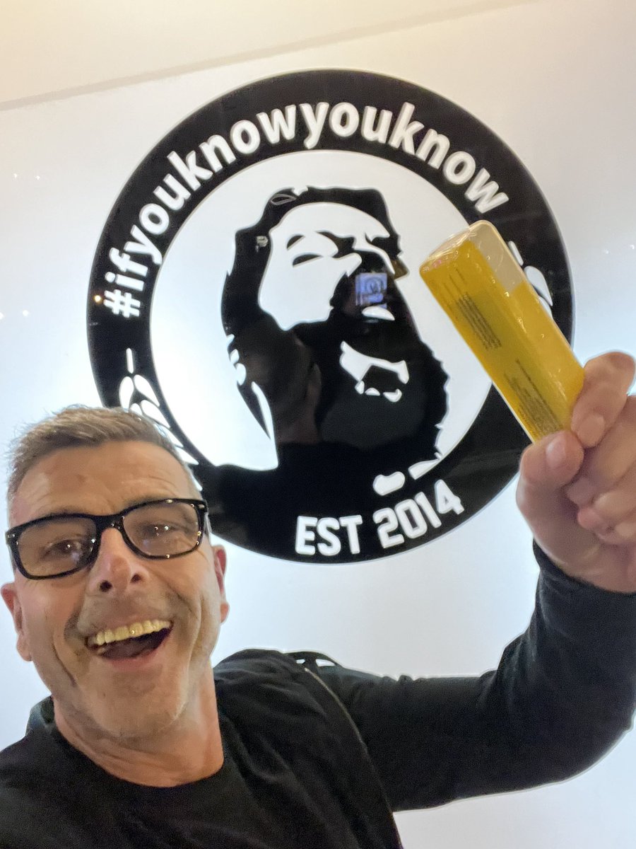 GBMC73's tweet image. 🤓 What an #Mint evening spent with me marra’s  Michael &amp;amp; Ade at #Teesside #Cannabis #Club  @Teessidecc 🥰

👉🏻 What you’ve  done with the place since i was last over is breathtaking 😳 

🤓Fab to see #HarmReduction weaved throughout the club ❤️ Thanks for your hospitality boys 🤓