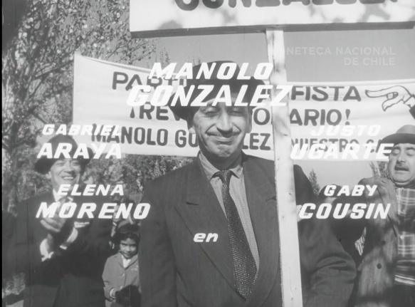 MoralescMarcelo's tweet photo. Estoy muy contento porque apareció Más allá de Pipilco y la subimos al portal online de la @CinetecaChile. Manolo González en una comedia política dirigida por Tito Davison. Link: https://t.co/ks6oKMwI5f https://t.co/UtkUhuCdE8