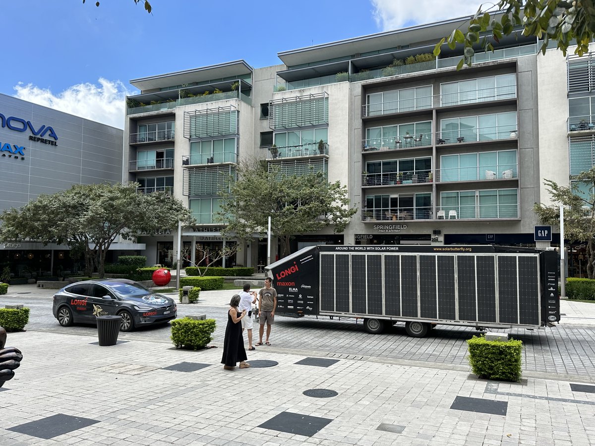 After an  energetic day, we bid farewell to the lush green hills of #Monteverde and ventured all the way down to sea level to reach San José the following day. 🌳👋

#SolarButterflyTour #LongiSolar #SanJose #CostaRica