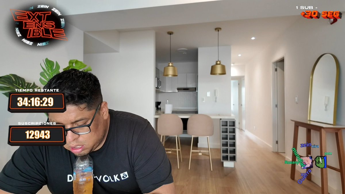 elzeeinupdates_'s tweet image. ZEIN YA ESTA EN VIVO!!!

#Zein #Andynsane #ElZeeinExtensible2023 #ElZeein #ExtensibleConZein #ZeinEnPeru