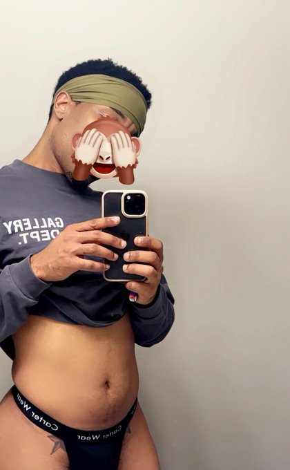 Watch TOODEEP's leaked NSFW photo on TwXstars