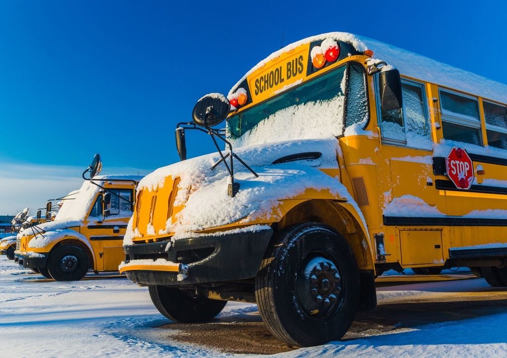 🌨️❄️ Winter weather alert for central Illinois! Stay informed about safety measures in place for your family and our dedicated Rochester staff. Click the link below to know the policies and ensure everyone stays safe and warm. 
👉 rochester3a.net/article/1399982