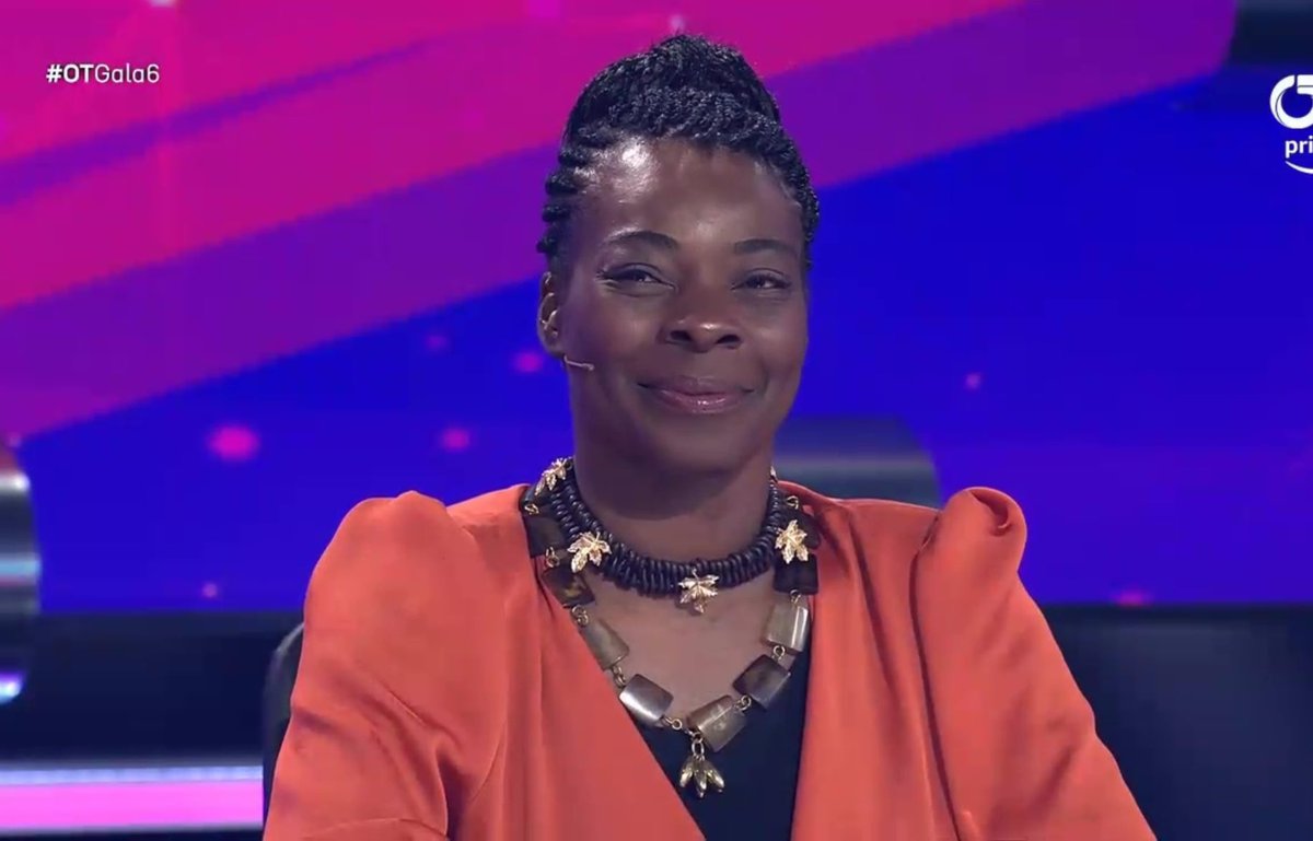 oscaarfont's tweet photo. - Buika: “Yo quiero hablar con Veintiuno”
- 21: “Pero nosotros venimos a actuar…”
- Buika: “Me da igual, esto es infumable y lo habéis hecho horrible.”
#OTGala6 https://t.co/ejJDFM9OCr