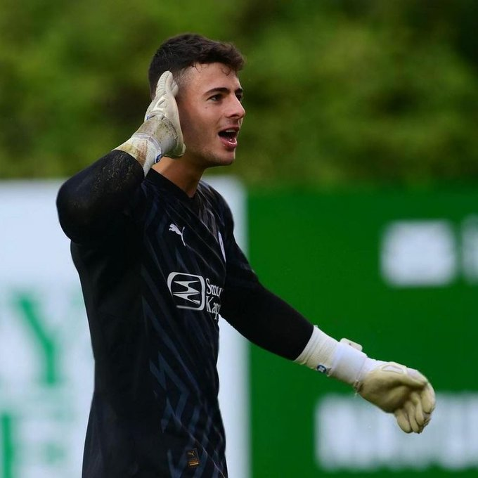 Gran partido de Sam Tickle en la portería del #Wigan.

El #ManchesterUnited realizó 14 tiros a puerta, Tickle paró 12 de los cuales 10 fueron dentro del área. Los 2 tiros restantes acabaron gol.