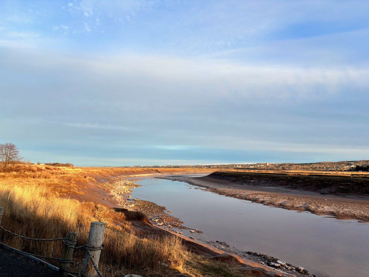 What a gorgeous afternoon albeit a bit chilly. But it is January after all. #portpubandbistro #januaryviews #novascotiaphotographer #novascotiaproud #annapolisvalley