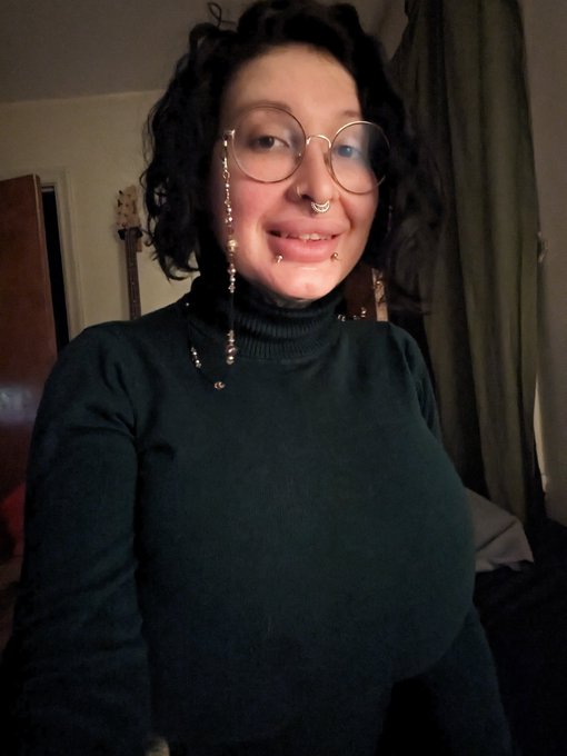 Sometimes I look proper ... https://t.co/lhPJZsWZzY / https://t.co/2XroawjR1O /  https://t.co/Ru7TpN47nA<a href="/tag/lingerie"class="tags"><span>#lingerie</span></a><a href="/tag/curvy"class="tags"><span>#curvy</span></a><a href="/tag/hot"class="tags"><span>#hot</span></a><a href="/tag/glamour"class="tags"><span>#glamour</span></a><a href="/tag/fetish"class="tags"><span>#fetish</span></a><a href="/tag/kinky"class="tags"><span>#kinky</span></a>