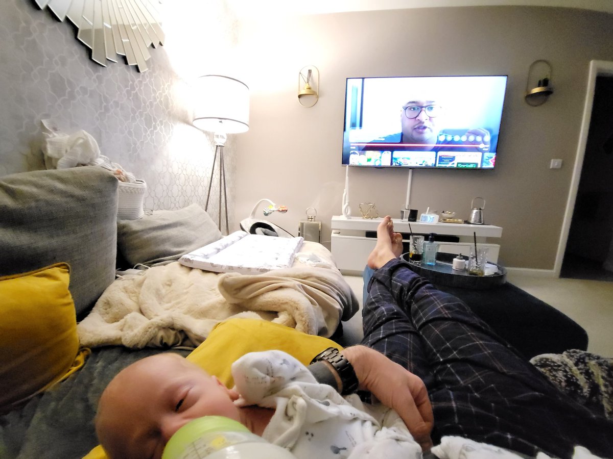 rip2304's tweet image. Doing three of my favourite things right now. 

1. Feeding my new born son 
2. Watching my favourite youtuber 
3. Stacking mfking sats 

#threerules #Legend #BitcoinETF #Bitcoin    #failingFIAT