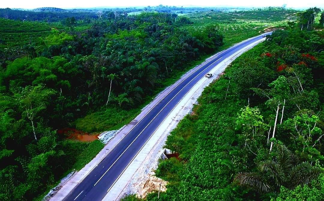 date_africa's tweet photo. 🇬🇭Ghana : Design and Reconstruction of the Tarkwa-Agona-Nkwanta Road Infrastructure Project ( 66 km ).

#utdaghana #utdainfo #utdankwanta #utdatarkwa #utdaagona #utdaroad https://t.co/J5FWErYdqm