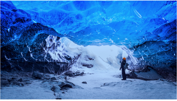 OHSInsider_'s tweet photo. 🧊 Navigating ice at work? Get our top 7 tips for ice safety in our latest newsletter! 🚨 Learn about safe travel, survival gear, emergency kits &amp; more from the Lifesaving Society. Don’t slip up – stay ice smart! 🔗https://t.co/bEezmN1toa #OHSInsider #IceSafety #WinterWork https://t.co/TTsjQsGAZz