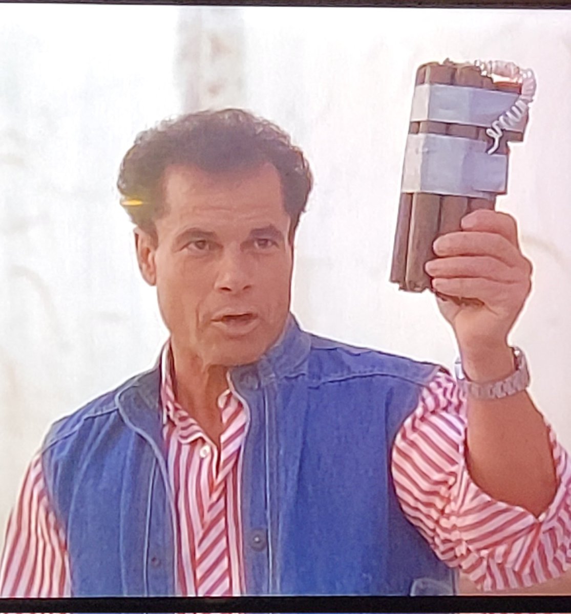 Who can name this for extra credits!  <a href="/Schwarzenegger/">Arnold Schwarzenegger</a> do you remember this classic! 
<a href="/TheArnoldFans/">The Arnold Fans</a>