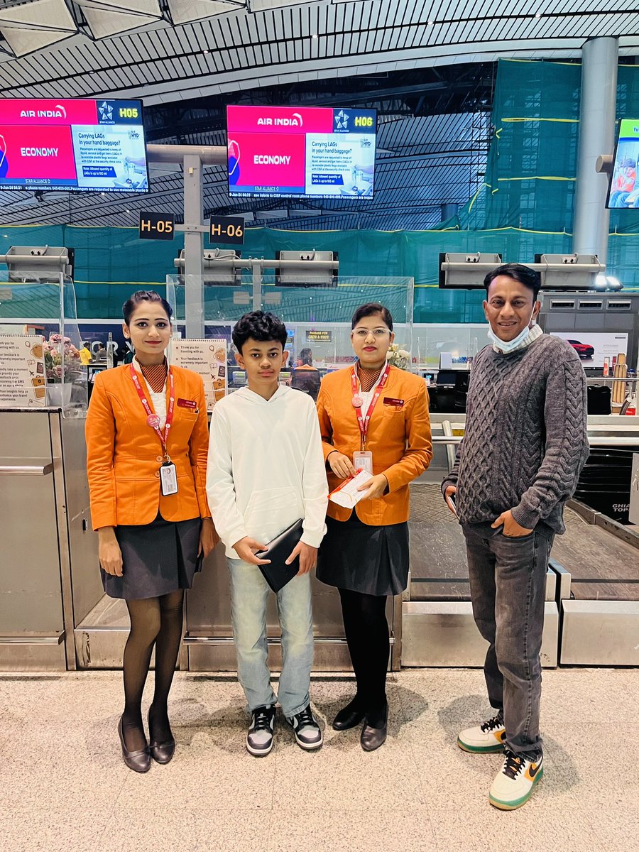 dvpatil's tweet photo. @airindia fun ride to SFO !! https://t.co/ZfQVTkqCrD