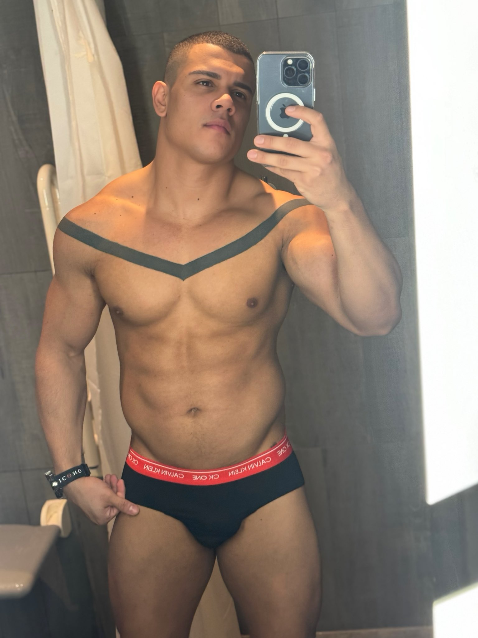 Ramon on X: Fitting my new underwear 😏 link in bio #underwear #selfie  #mirror #bathroomselfie  / X