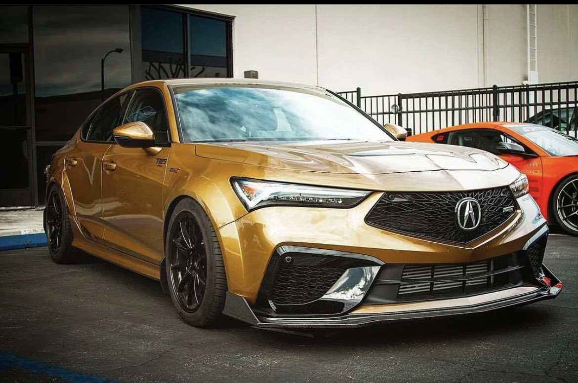 Mayberrykush's tweet photo. Acura is goin fucking crazy omg bra https://t.co/arsSJoC7fD