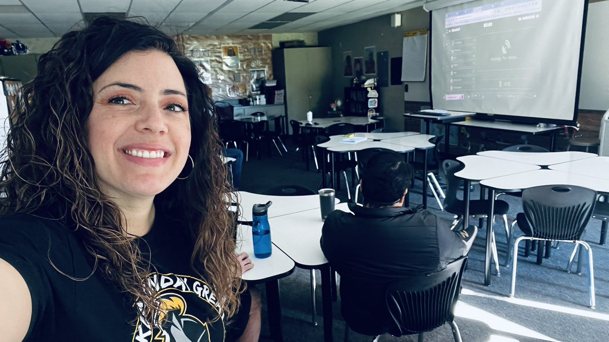 Val_IC23's tweet photo. Was stressed 😰 about coming back to work… 

But put me in front of these amazing Ts along w/ @eduprotocols ➕@KaganOnline 🦄✨
💛#FAC
💛#TimedRoundRobin 
💛#WickedHydra 
💛#SimultaneousRoundTable  

And I’m ready to rock 🤩🎸!
#ICYou 
#InstructionalCoach 
@ValVerdeHigh https://t.co/FAao5zuHD0