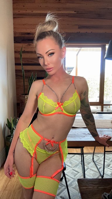 POV, we go to the cinema and watch Harry Potter, I lift up my dress to show you what's underneath, do<a href="/tag/fun"class="tags"><span>#fun</span></a><a href="/tag/movies"class="tags"><span>#movies</span></a><a href="/tag/question"class="tags"><span>#question</span></a>