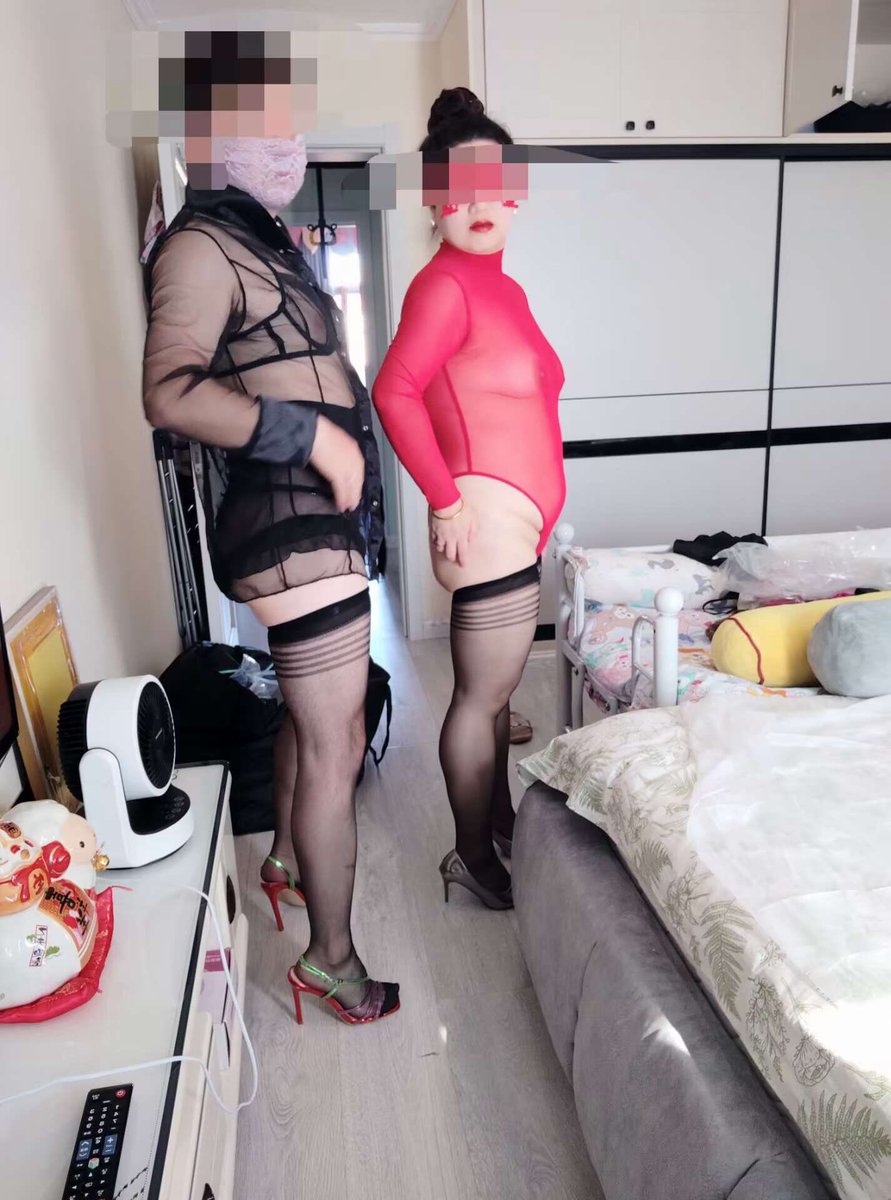 EdenLuc83507302's tweet photo. 很会玩女装的夫妻 https://t.co/GnigDnT9B7