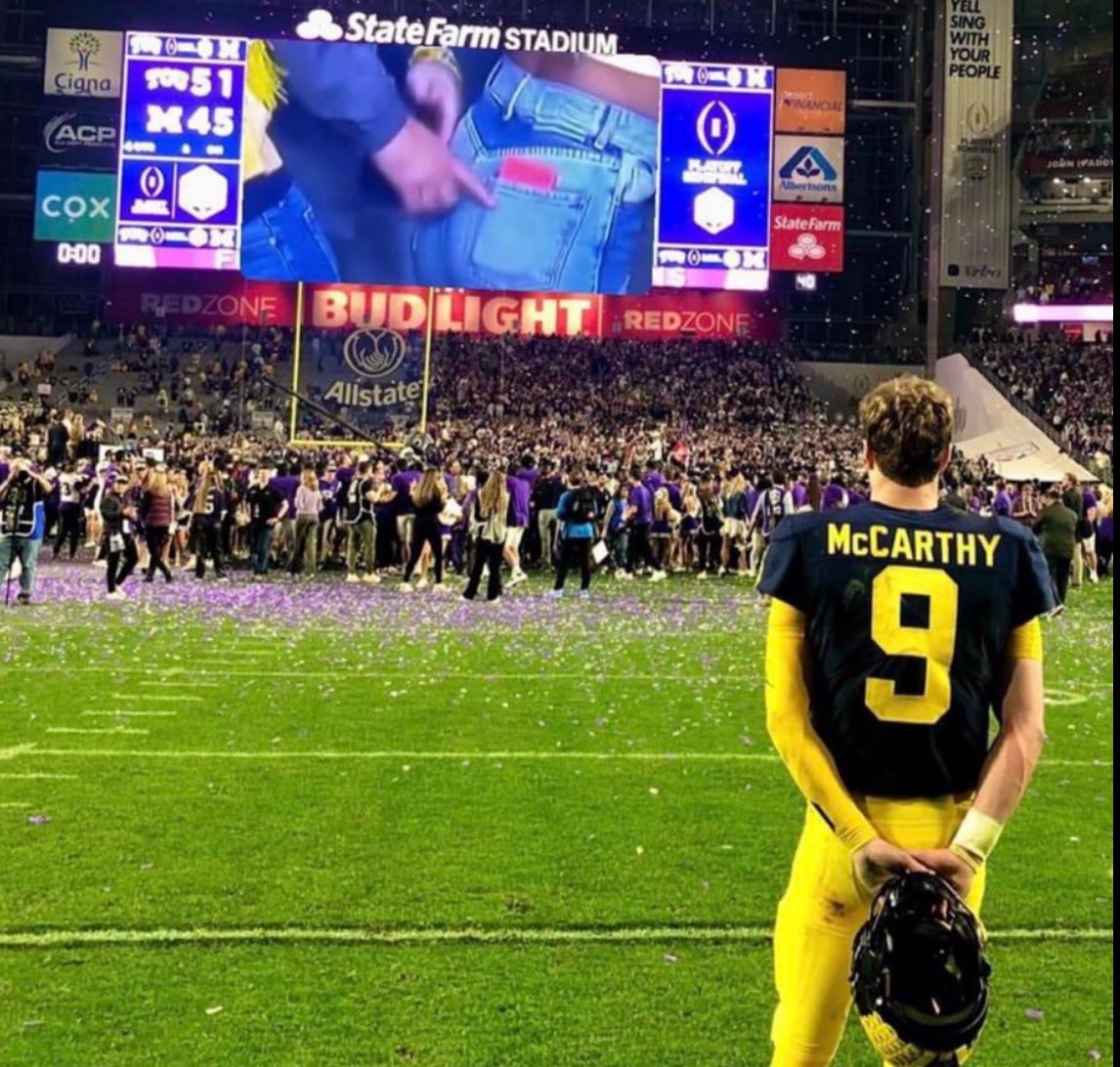 SHELLCLOWN's tweet photo. @stoolpresidente Anyone got eyes on JJ’s dad? https://t.co/ritNrRgIgg
