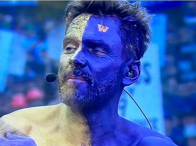 One guess as to whom I’m rooting for in the Natty. I haven’t taken this face paint off since @collegegameday in October(sure, I might’ve developed a rash, but I don’t care. Worth it). One more game to go for the National Championship! Going to go grind my teeth down to nubs now.