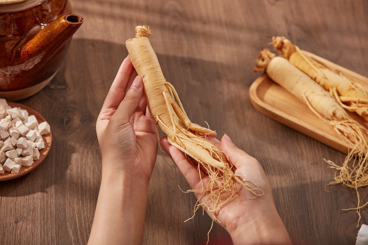 NewsMedical's tweet image. Ginseng's hidden gems: Rare ginsenosides emerge as potent players in the future of medicine 🌿🔬💊 news-medical.net/news/20240108/… #Ginsenosides #Panax #Ginseng #TraditionalMedicine #Cancer #Cardiovascular #Health #NaturalRemedies #Pharmacology @jarcuhala