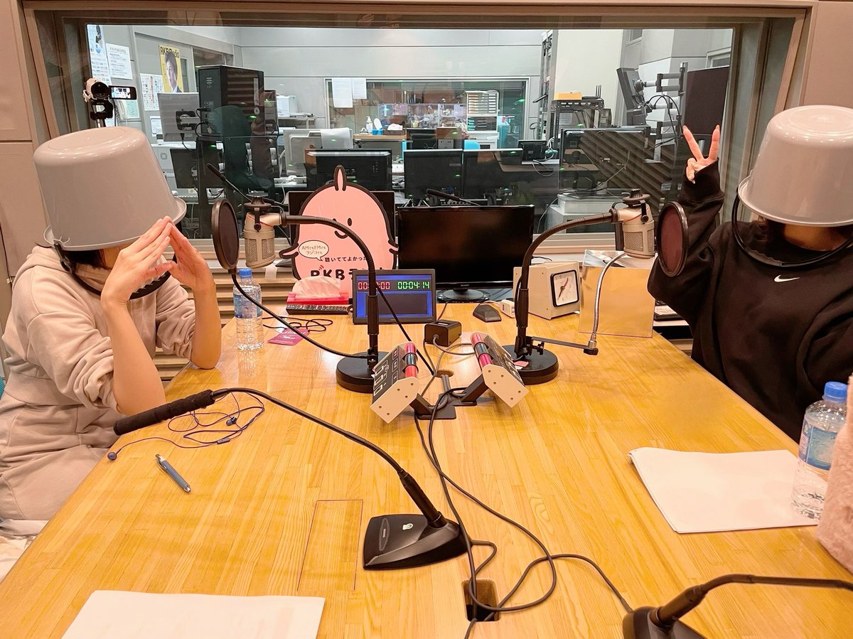 hktmomochihama's tweet photo. 1/9（火）の　#ももち浜ラジオ局 🍑は
#梁瀬鈴雅 ちゃん＆ #栗原紗英 ちゃんが出演😊

受験生応援企画や、お悩みクリーニングなどをお送りします🍑

今夜もぜひ #radiko リアタイでお聴きください📻

https://t.co/mPbB8CsN6j

#もも局
#HKT48
#RKBラジオ https://t.co/W5eAN6Efa2