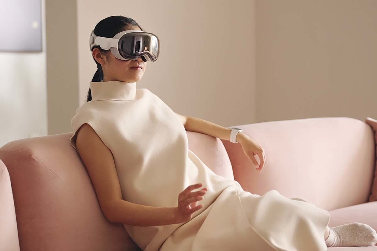 livedoornews's tweet photo. 【決定】アップルのゴーグル型端末「Apple Vision Pro」、米国で2月2日に発売
https://t.co/ei81z2HVGP

価格は3,499ドル（約505,000円）。米国内のすべてのApple StoreおよびオンラインのApple Store（米国）で販売する。米国以外での販売予定は明らかにされず、日本での販売も未定。 https://t.co/HR5kONZDsK