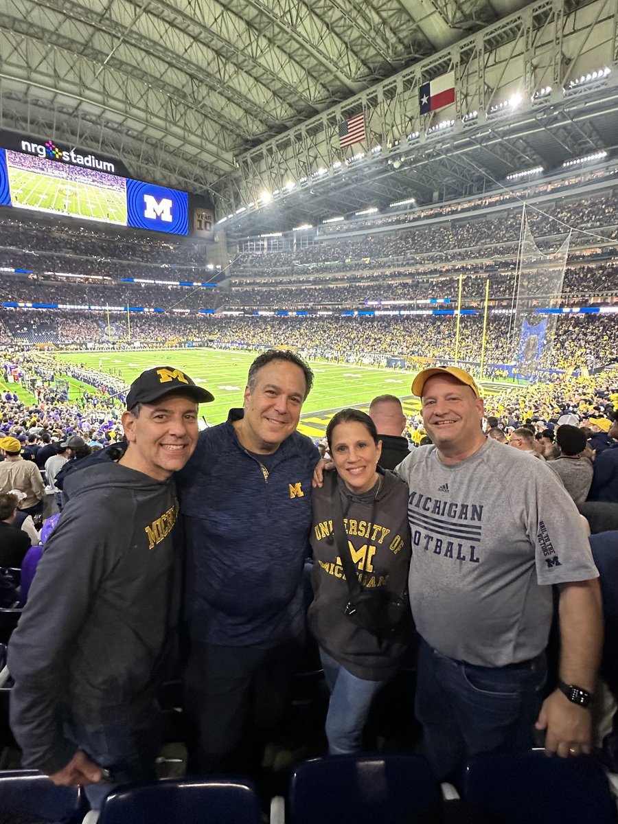 dhorowitz's tweet photo. Let’s go blue!             #goblue https://t.co/nMd0KU2tba