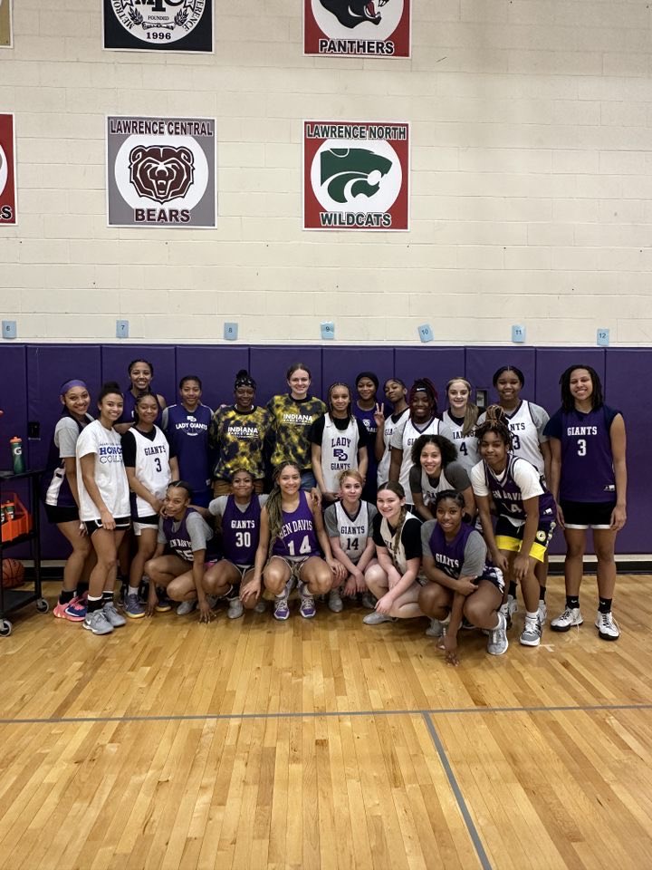 Thank you <a href="/IndianaFever/">Indiana Fever</a> for letting Erica Wheeler and Grace Berger inspire our Lady Giants basketball team this evening. We appreciate your words of wisdom.