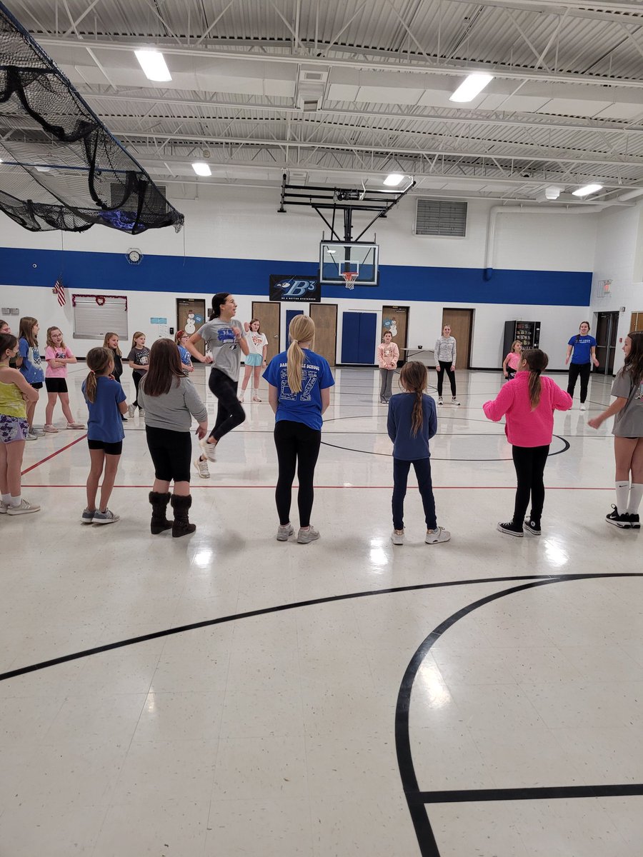 JHS_R7_Dance's tweet image. Great first day at our Junior Dance camp! Thanks for supporting the Jefferson Jayettes dance team! #jeffersonjayettes #r7danceteam