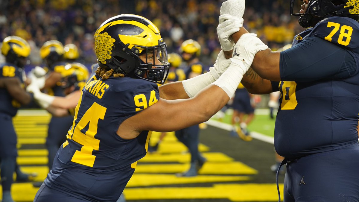markskoljrTV's tweet photo. We are less than 20 minutes until kickoff.

Who do ya got in the national championship: Michigan or Washington? https://t.co/dhvSFkGhW8