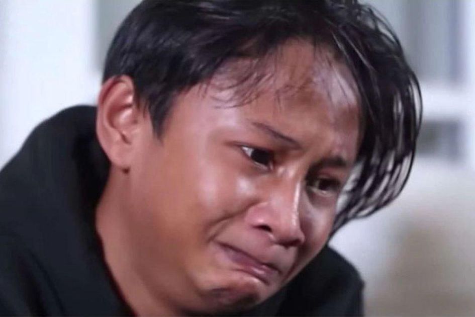 survey sdh tdk mempan untuk meyakinkan pemilih, maka sekarang di mainkan gaya fajar sad boy,
lucu