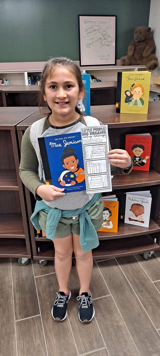 Our first 3rd grader to complete the Little People, Big Dreams Reading Challenge.   A big congrats!!! Thanks to @thebookwrangler @quartokids @abdobooks for some inspiration.   
@humbleisd_bbe <a href="/HumbleISD_lib/">Humble ISD Libraries</a> #thehumblelibrarian