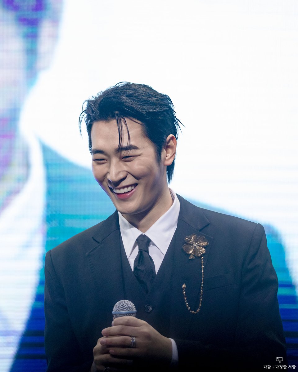 daham_pp's tweet photo. 240106
<POSTBOXHAM : 서로, 함께>

안웃으면 남자 그잡채인데 웃으면 순둥순둥 강쥐야🫶 https://t.co/V1BUd39Nef