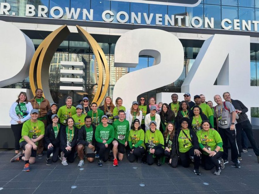 We see you Matt Bernstein - thanks for representing Maine! #MTOY23 #collegefootballplayoff @CFPExtraYard #CFBPlayoff @PORTLANDPUBLIC @mdoenews @MaineTOYA