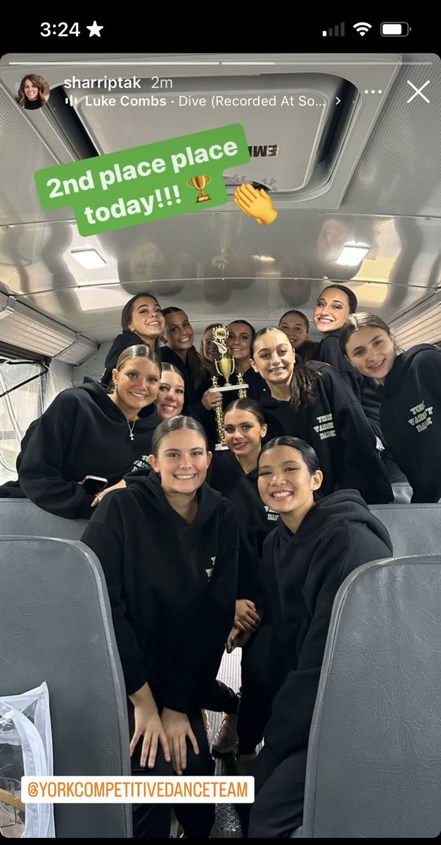 catt425_cate's tweet photo. @YorkAthletics 💚 https://t.co/VmWDfElzrs