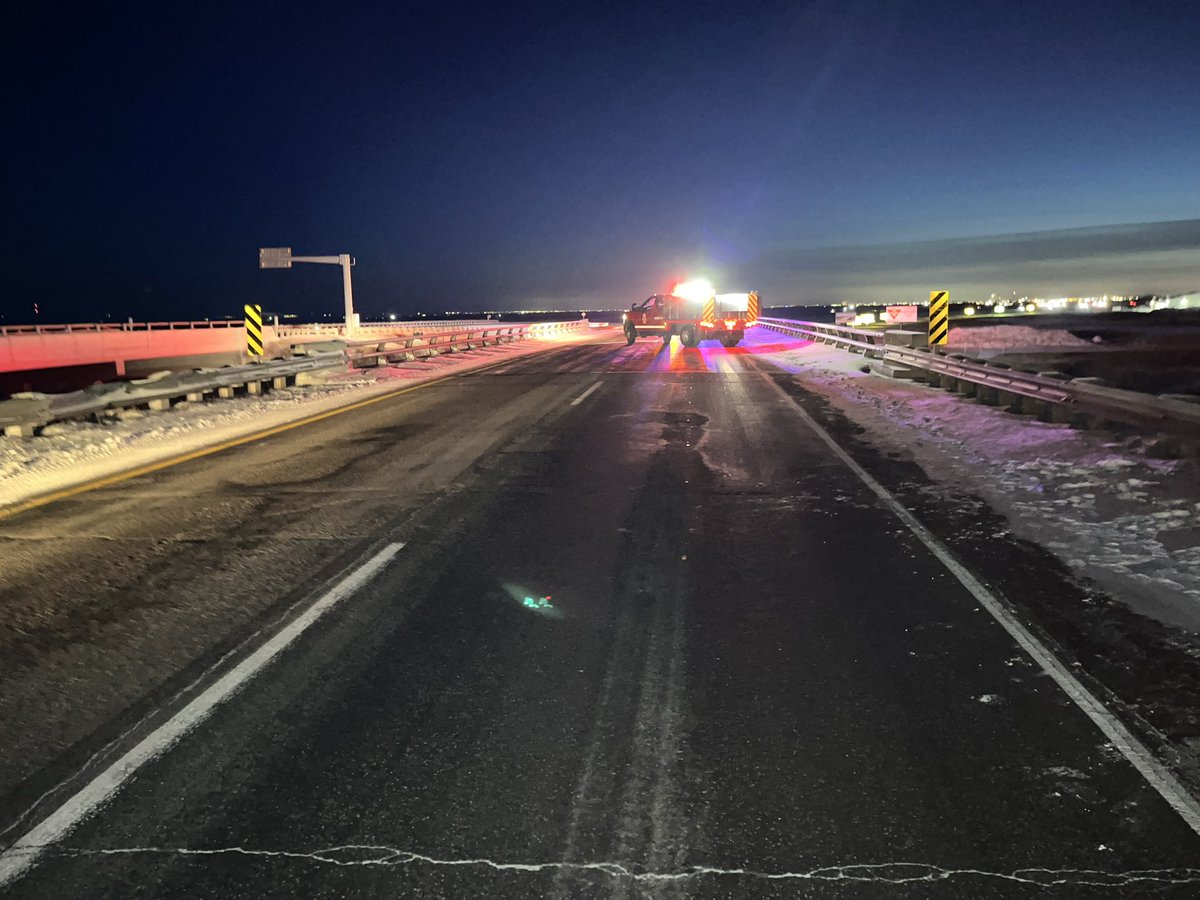 WARNING HIGHWAY 11  Southbound at railway overpass and uphill acceleration lane from Warman Central St access is GLARE ICE! Use extreme caution getting up to highway speed. One vehicle on roof on the overpass already, minor injuries thankfully. Drive safe! <a href="/SKGovHwyHotline/">Highway Hotline</a>