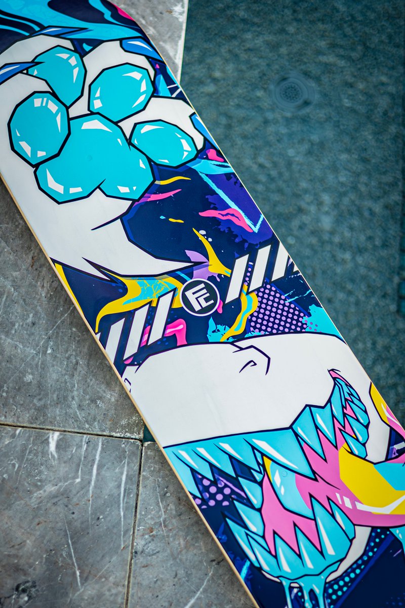 Sterling_Fox's tweet photo. New treat I picked up at PDFC from @FClassMerch sooooo it looks like i might be getting back into skateboarding but I gotta re-learn eeeeevverything! https://t.co/DuZfLTx80C