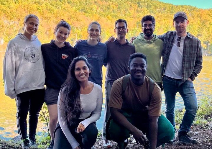 The beauty of a big cohort lies in our diversity. We promise that you will find something in common with someone. Whether you’re a foodie, rockclimber, musician, artist, forager, bookworm, pet lover, mixologist, we have your match #emergencymedicine #emottawa #carms2024