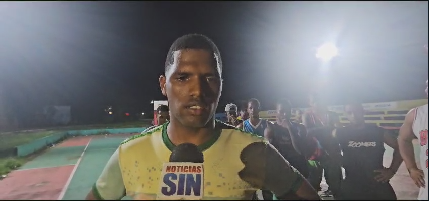 SIN24Horas's tweet image. Solicitan techado de cancha deportiva en Villa Altagracia al presidente Abinader. 

#NoticiasSIN #techado #canchadeportiva #VillaAltagracia #LuisAbinader #solicitud 

Más detalles en nuestro periódico noticiassin.com

noticiassin.com/solicitan-tech…