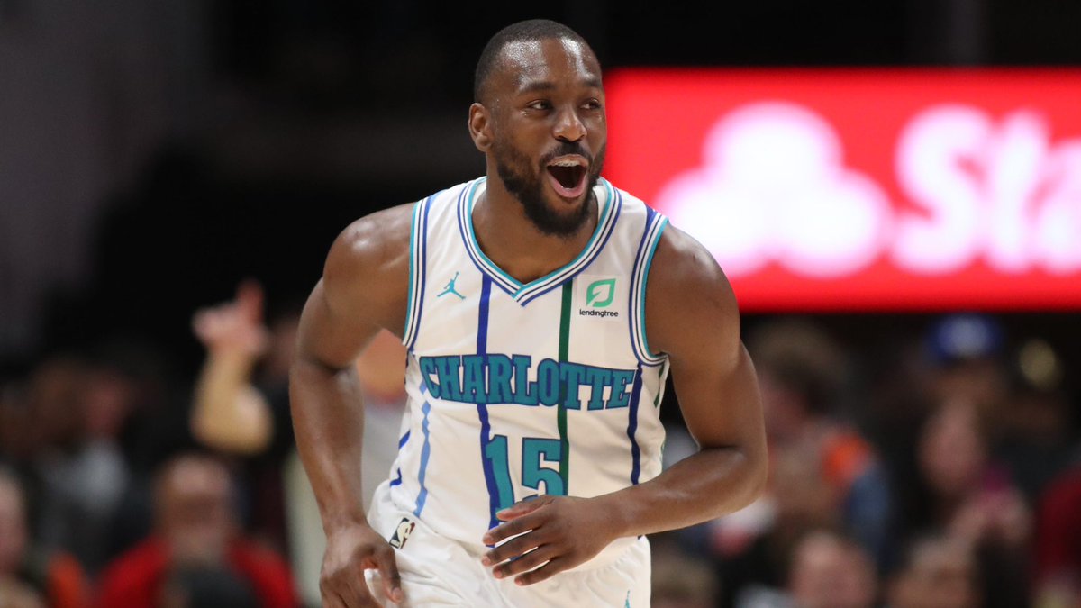 SmashKnowsBall's tweet photo. Each player’s best season:

Kemba walker:                Terry Rozier:
25.6 PPG                           23.7 PPG
4.4 RPG                             3.8 RPG
5.9 APG                             7.1 APG
1.6 STOCKS                     1.6 STOCKS
2.6 TPG                             2.4 TOPG
43.4/35.6/84.4             46/35.4/85.9
34.9 MPG                         35.9 MPG

Who’s better??? 🤔