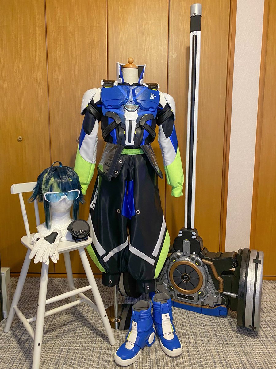 伊波ライ ヒーロー衣装 武器 💡 コスプレ衣装 💡 にじさんじ/伊波ライさん ▹ ヒーロースーツ クソ
