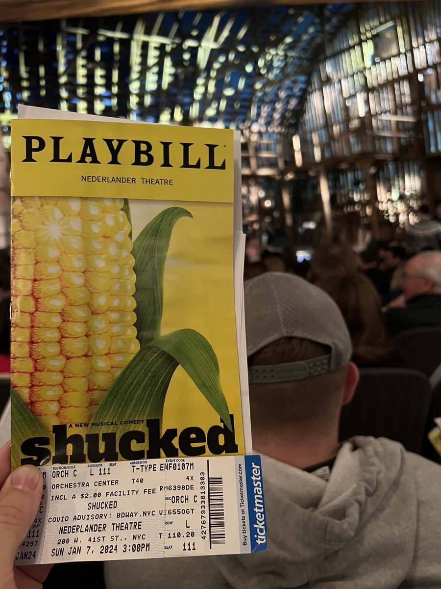 Started off the new year FINALLY seeing @Shucked_Musical—#Broadway could use more genuinely fun shows like this! If you haven’t seen it yet, you have one more week before it closes! #Shucked