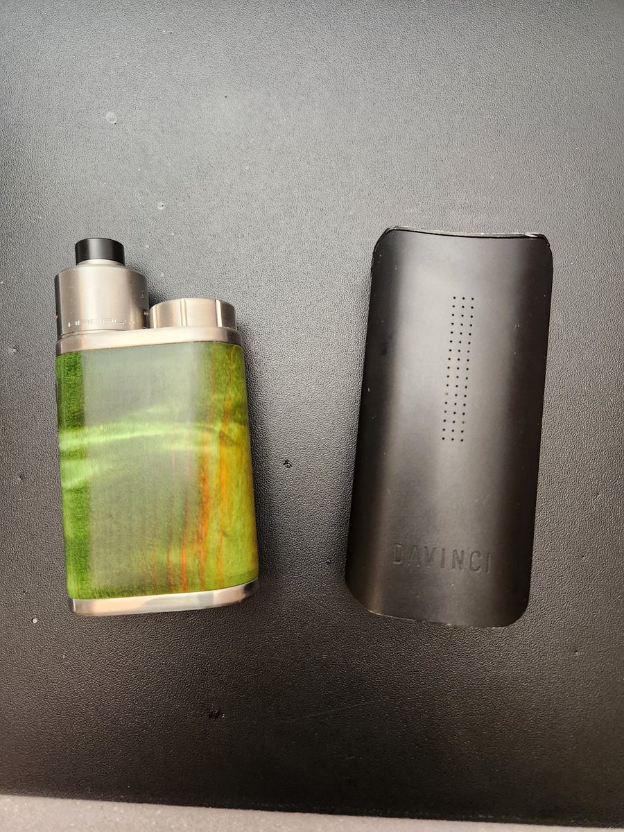 arai3539's tweet photo. お疲れ気味です
#vape #vaporizer #istickpico #davincivaporizer https://t.co/ngykSTBv0N